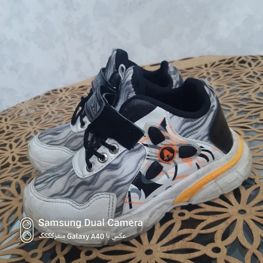 کتونی پسرانه