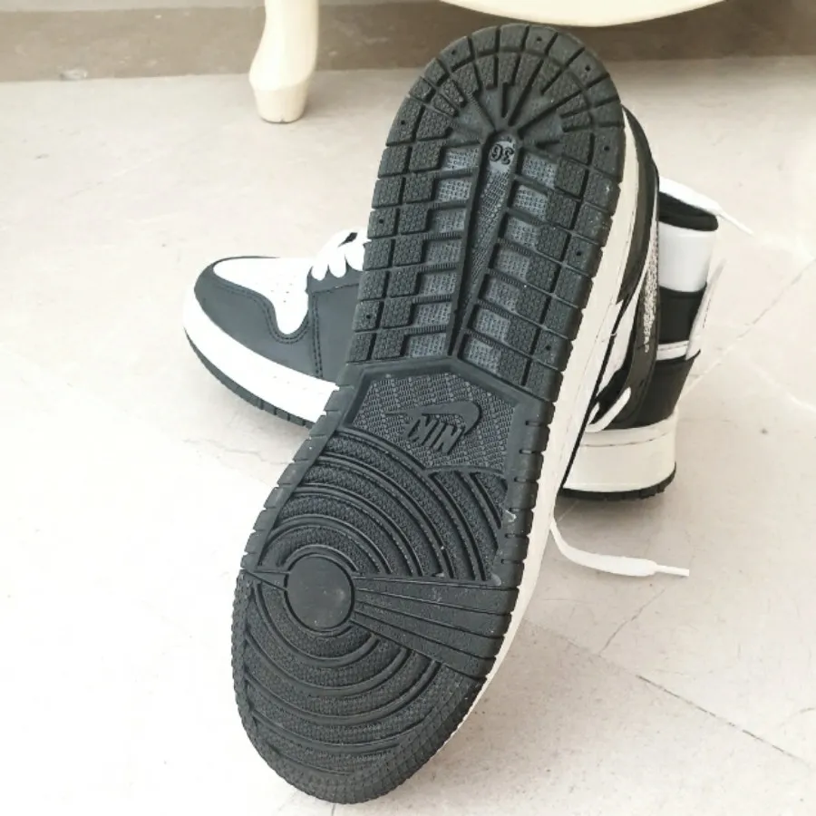 کتونی زنانه