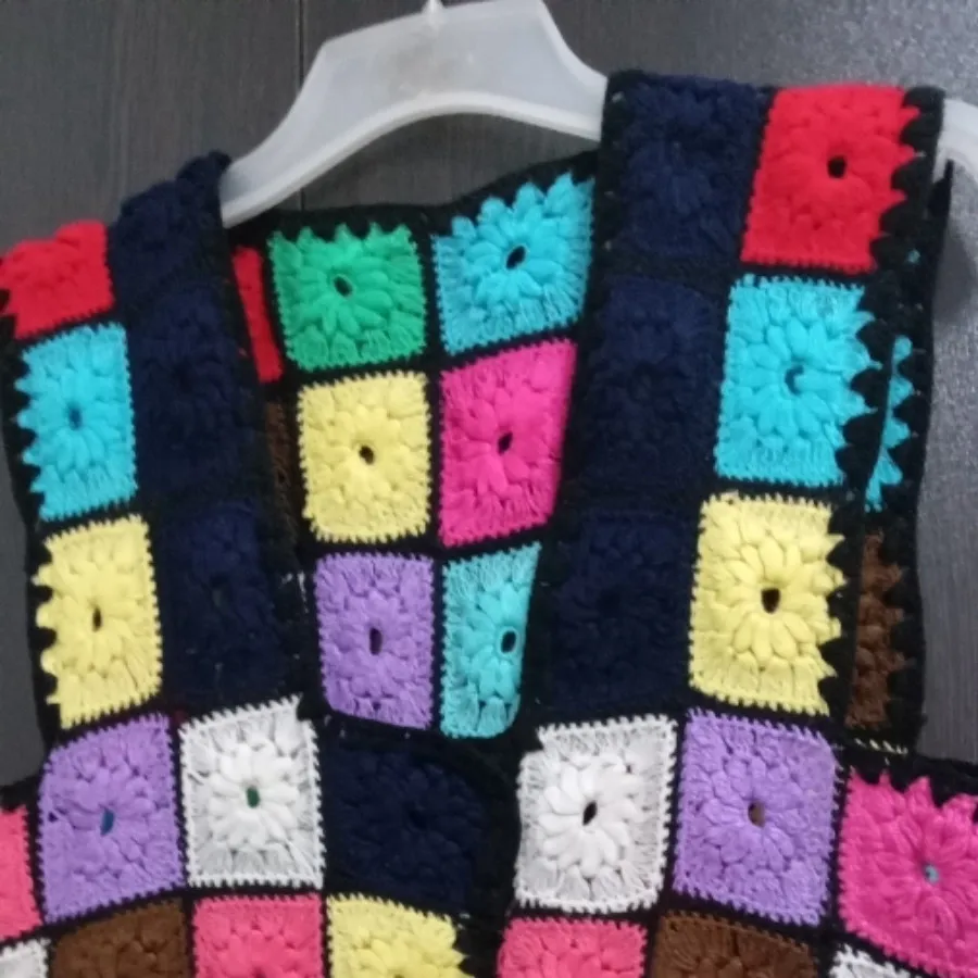 جلیقه چهل تکه بافت