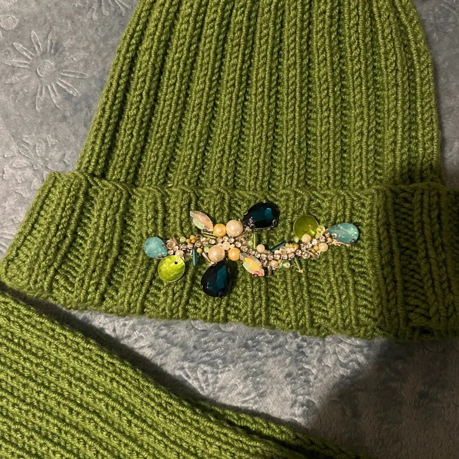 کلاه و شال گردن