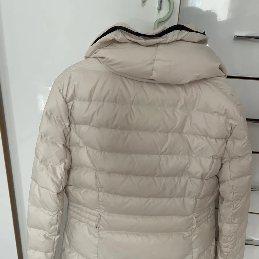 کاپشن پر سفید خارجی