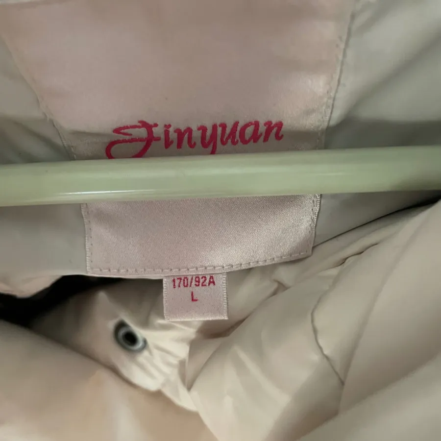 کاپشن پر سفید خارجی