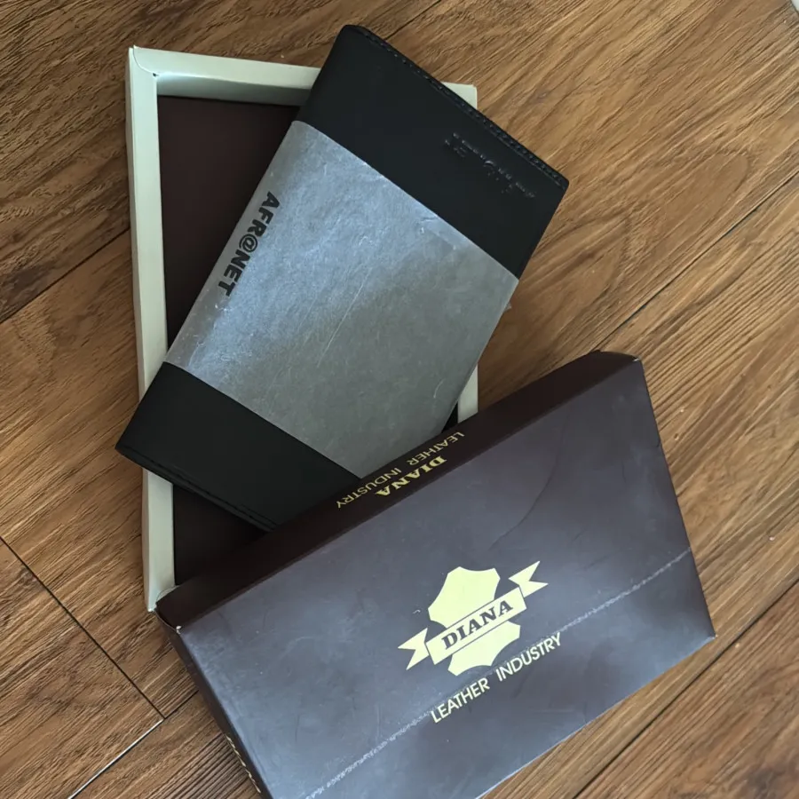 کیف پول چرمی