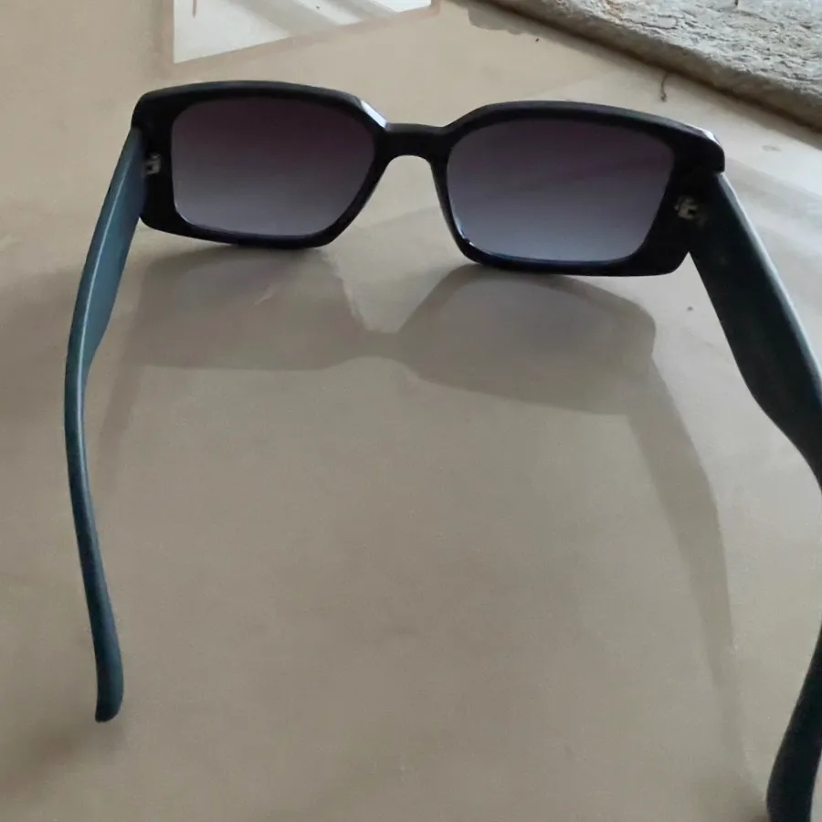 عینک افتابی