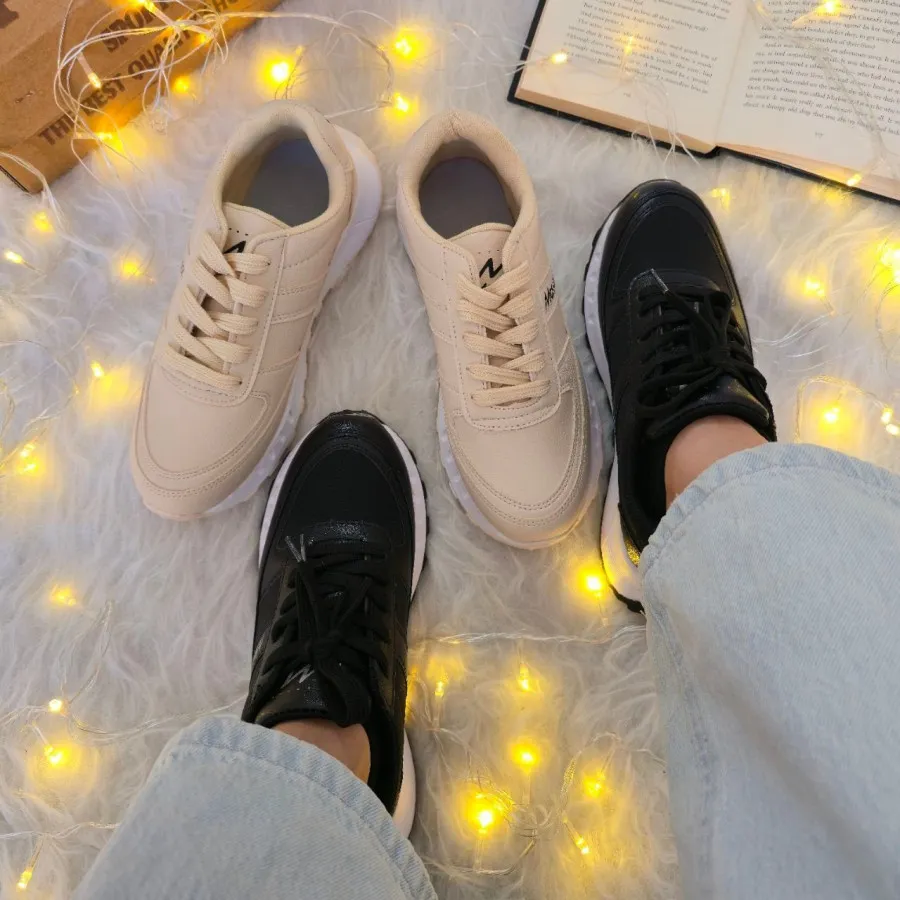 کتونی زنانه مدل لوریا