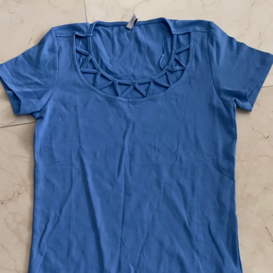 تیشرت زنانه نخی