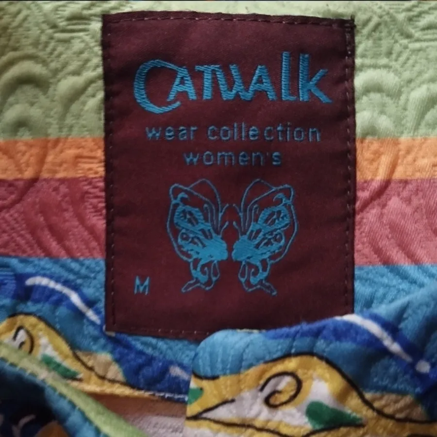 مانتو برند catwalk