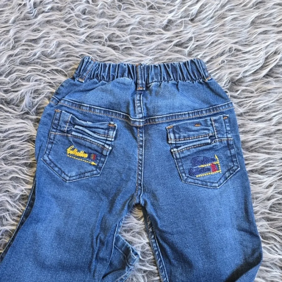 شلوار جین بچگانه