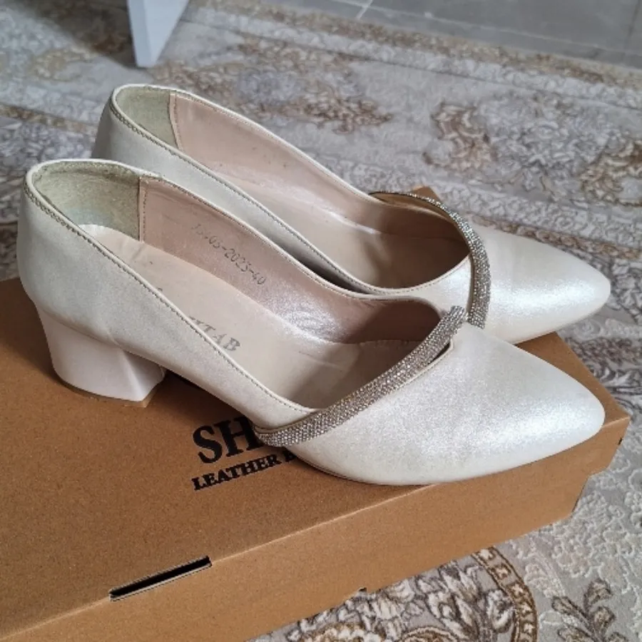 کفش سفید سایز 40