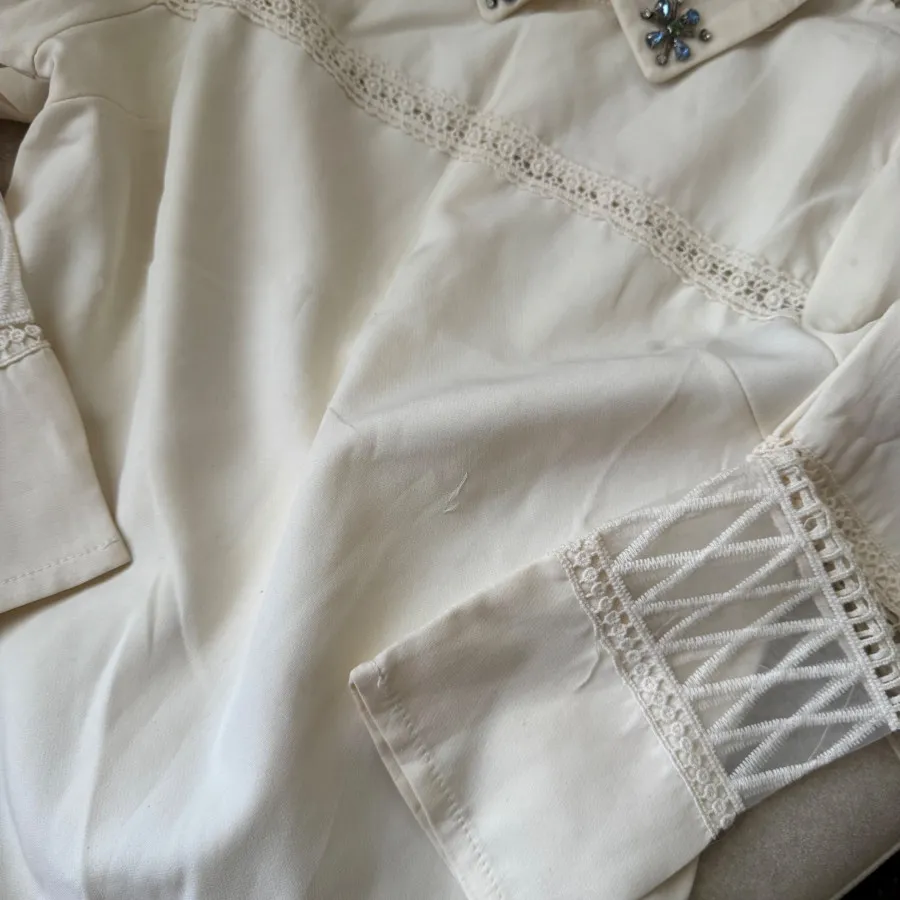 بولیر سفید شیری