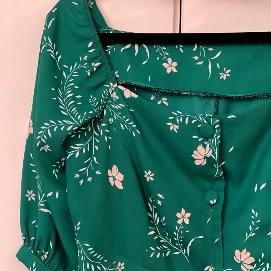 پیراهن دخترانه