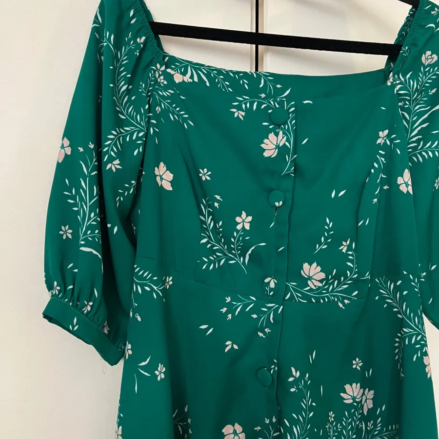 پیراهن دخترانه