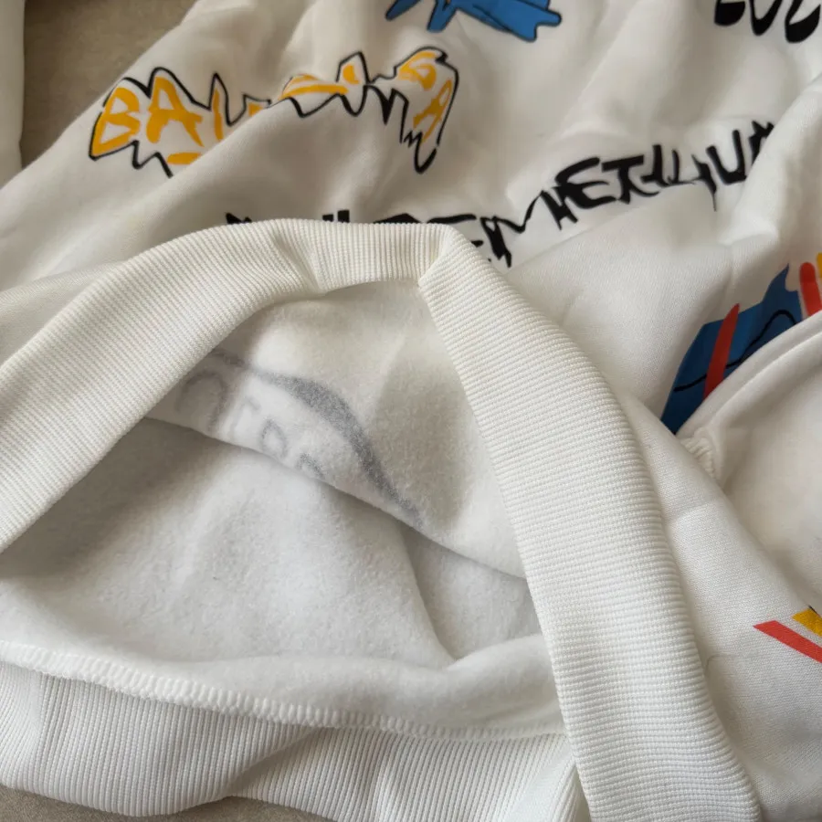 هودی سفید طرح دار