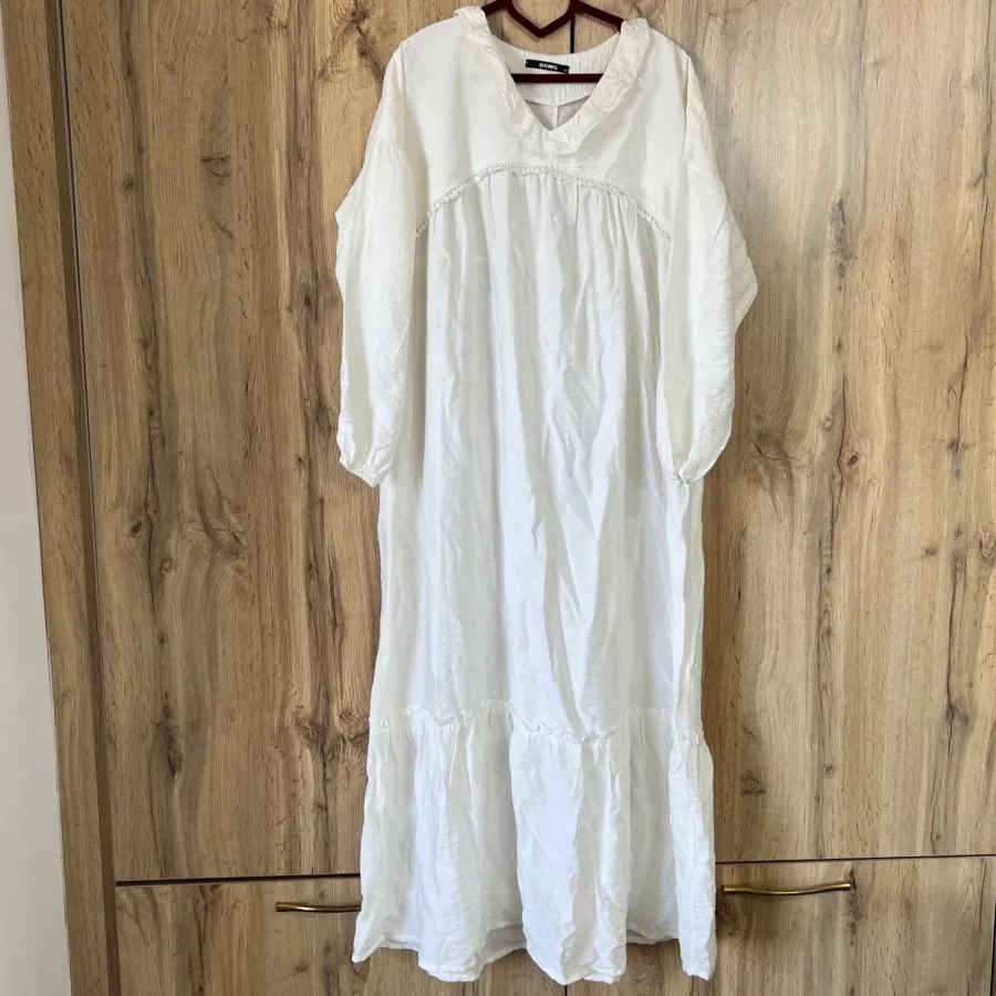 پیراهن تمام بلند ناز