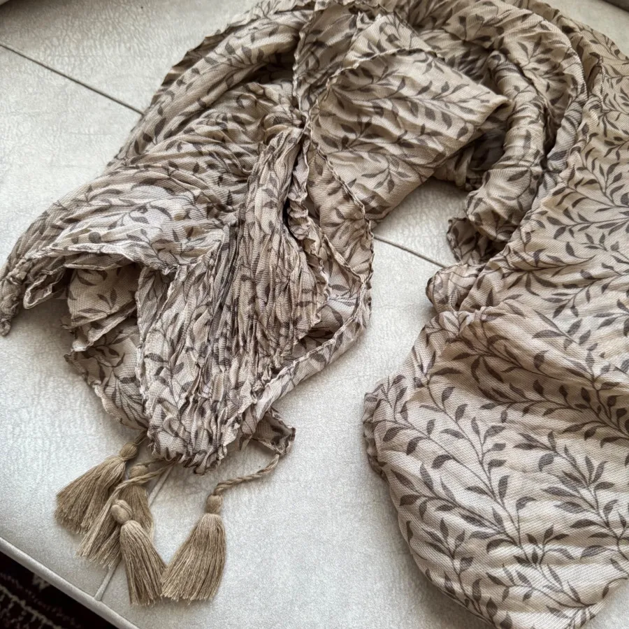 شال برگی نسکافه ای