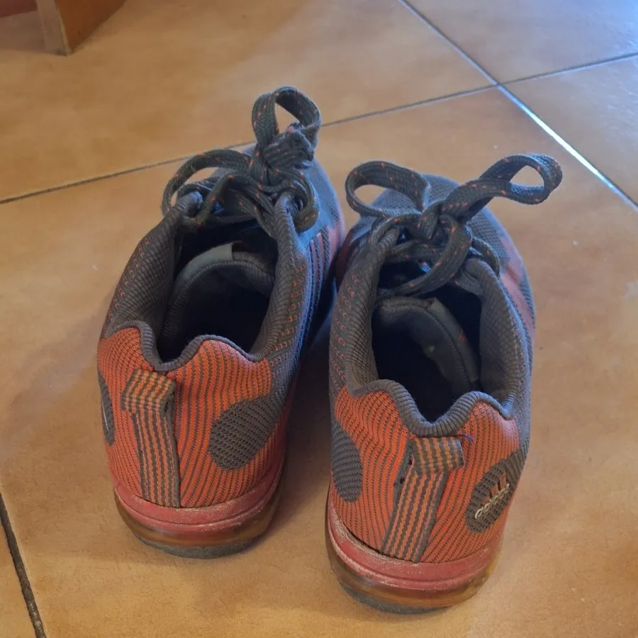 کفش آدیداس طوسی صورتی