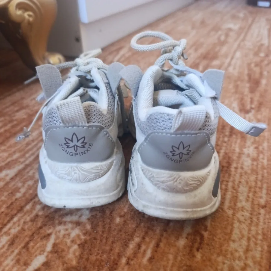 کتونی سایز 26