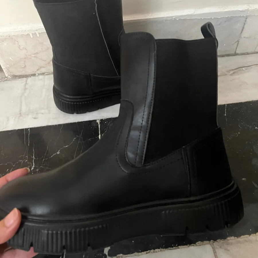 بوت  ترک برند کینتیکس