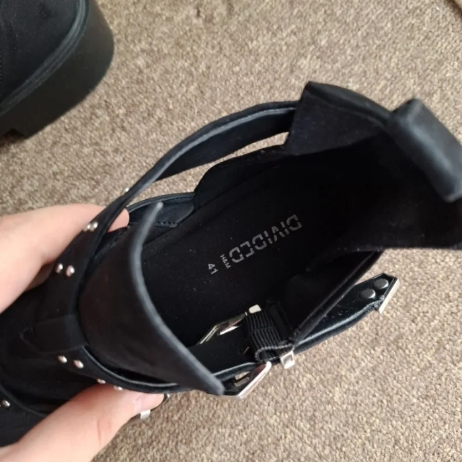 بوت آکبند H&M