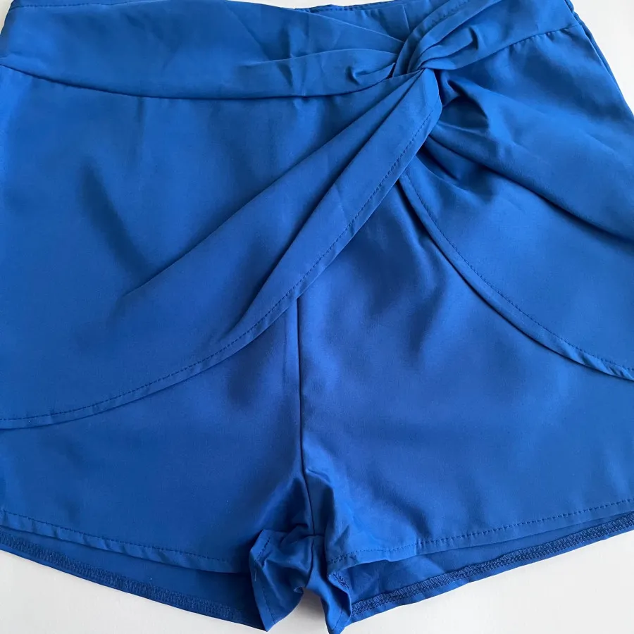 شلوارک طرح دامن