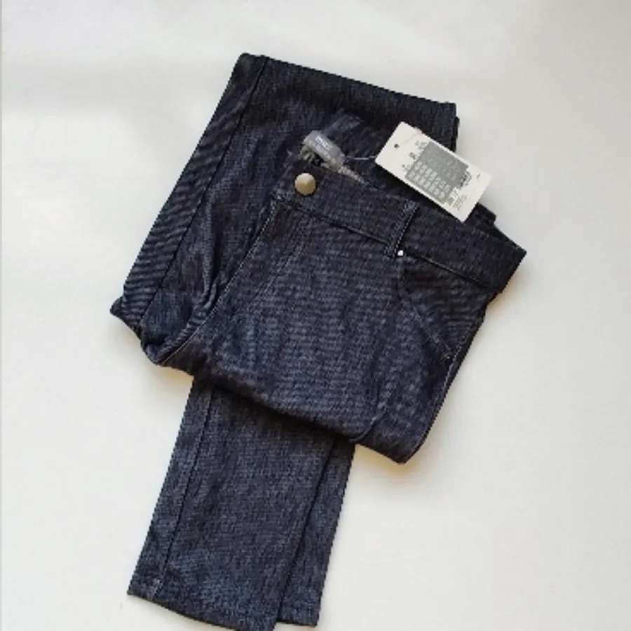 لگ طرح جین max