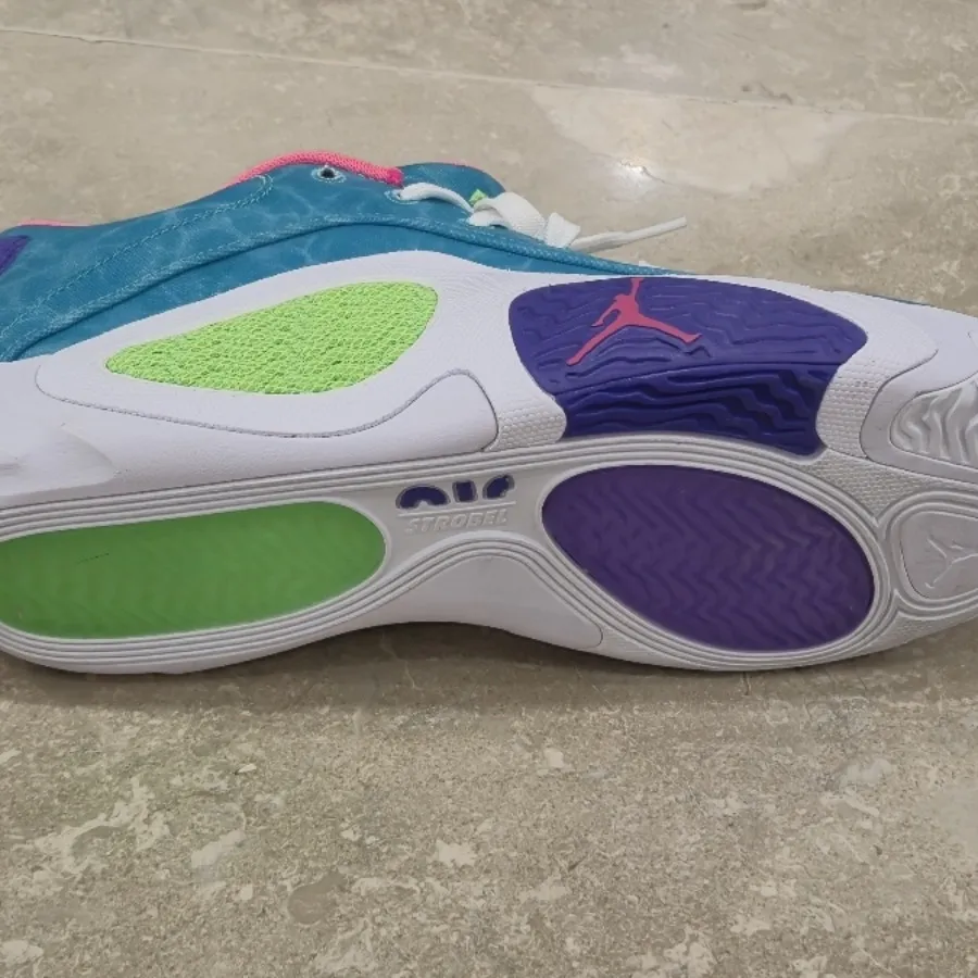 کفش بسکتبالی (جردن)