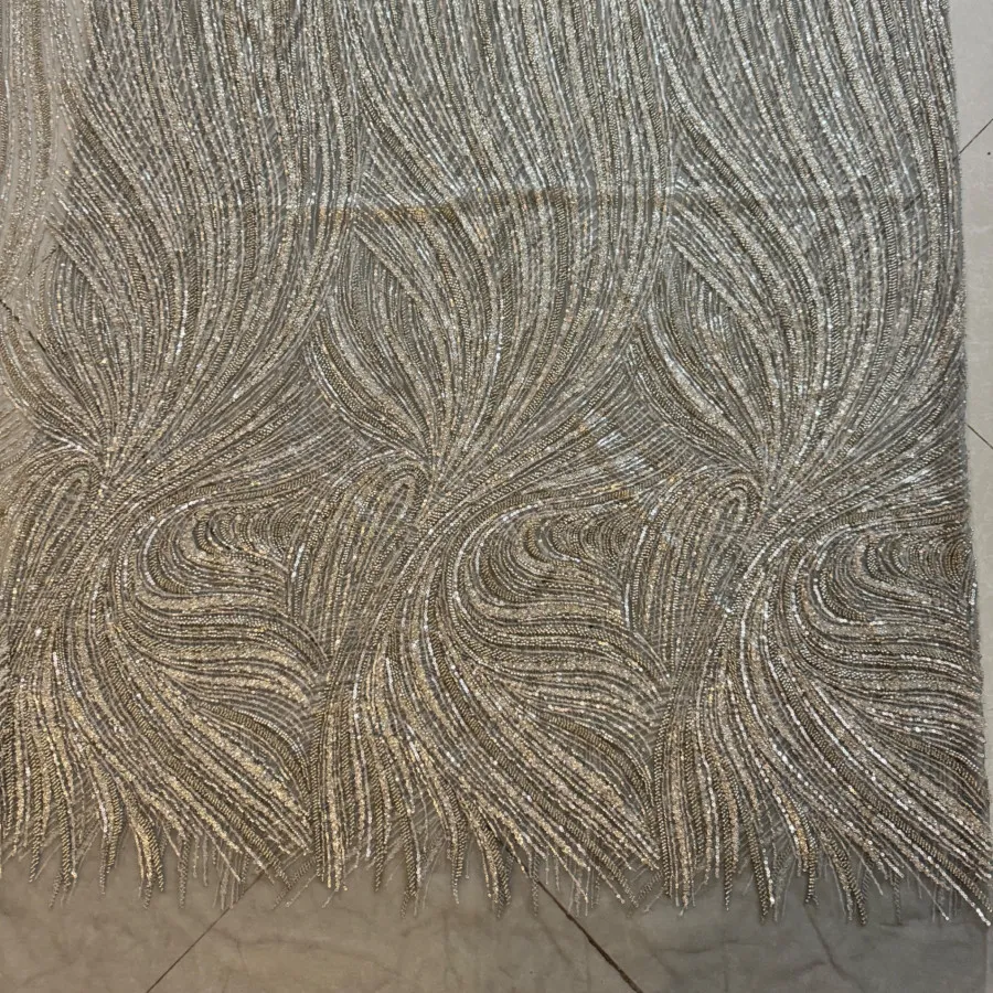 پارچه کریستال و پولک دوزی