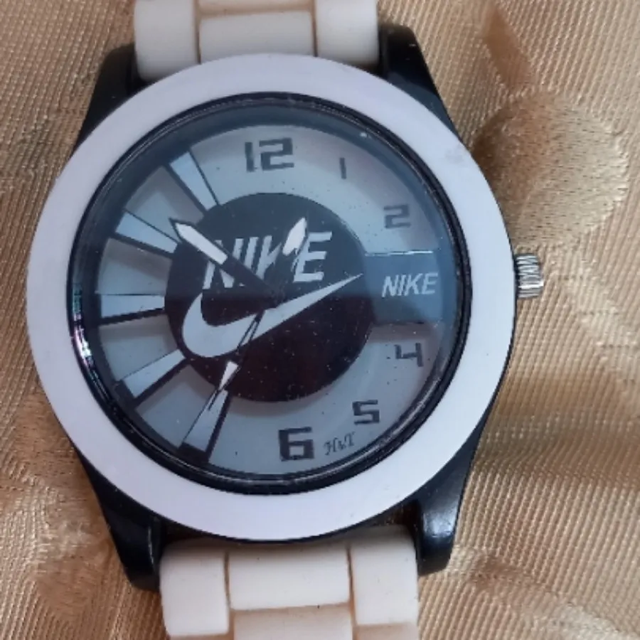 ساعت مچی نایک