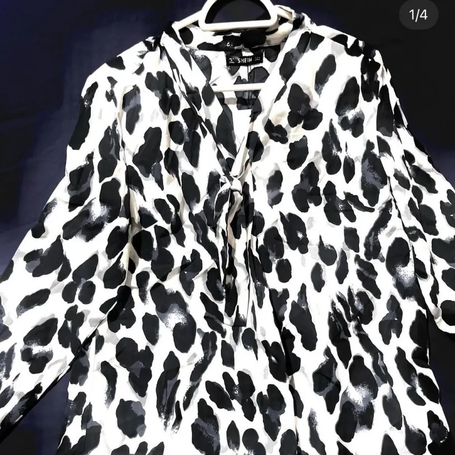 شومیز پلنگی یقه کراواتی