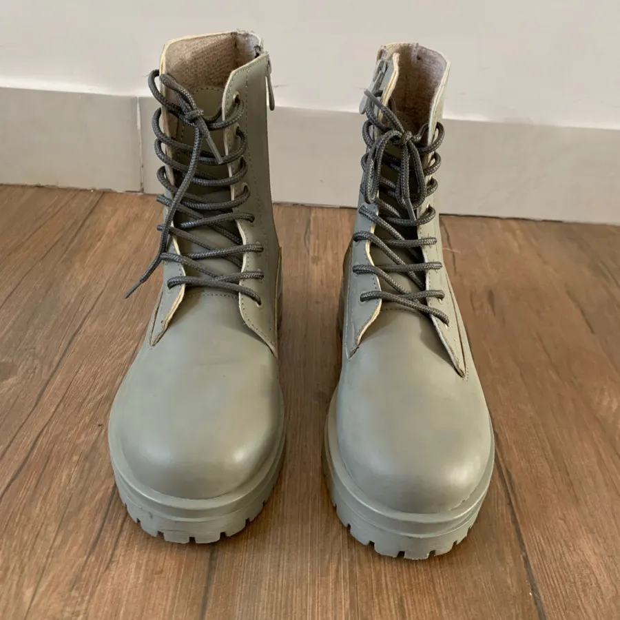 بوت ضد آب سایز 40