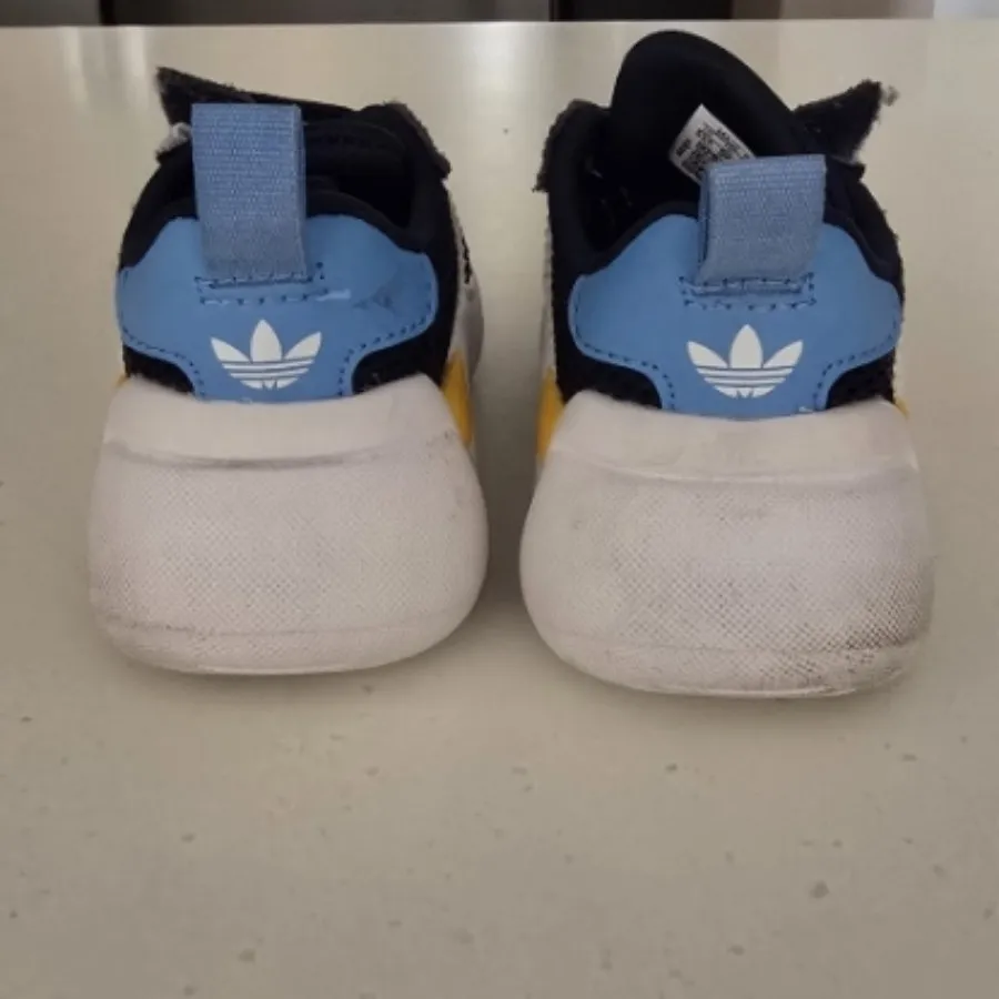 کفش آدیداس