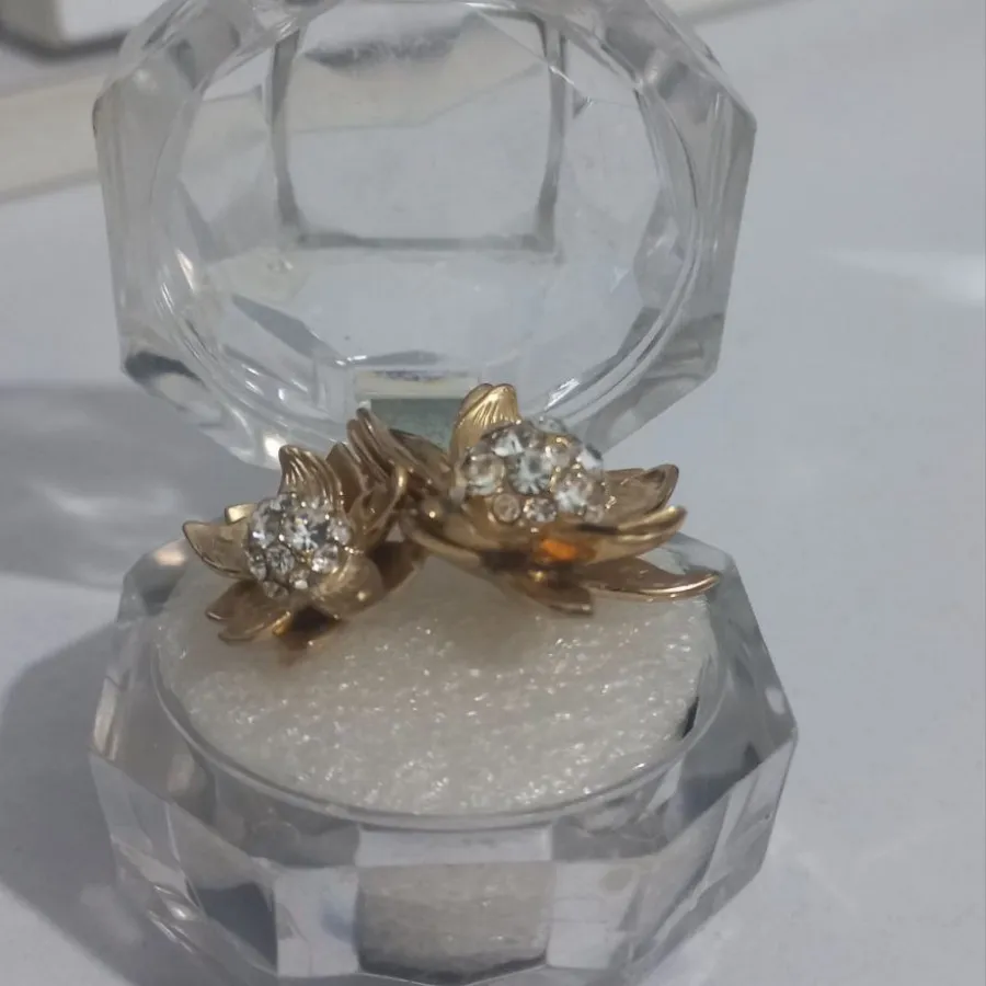 انگشتر زیبا