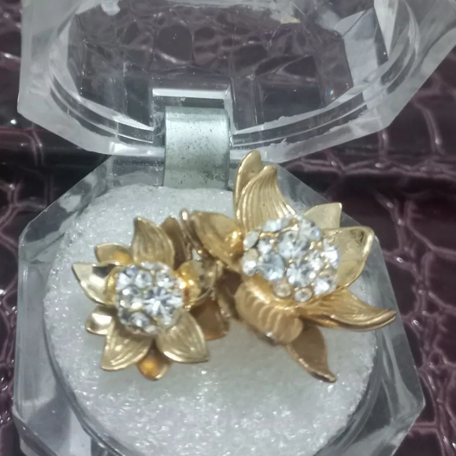 انگشتر زیبا