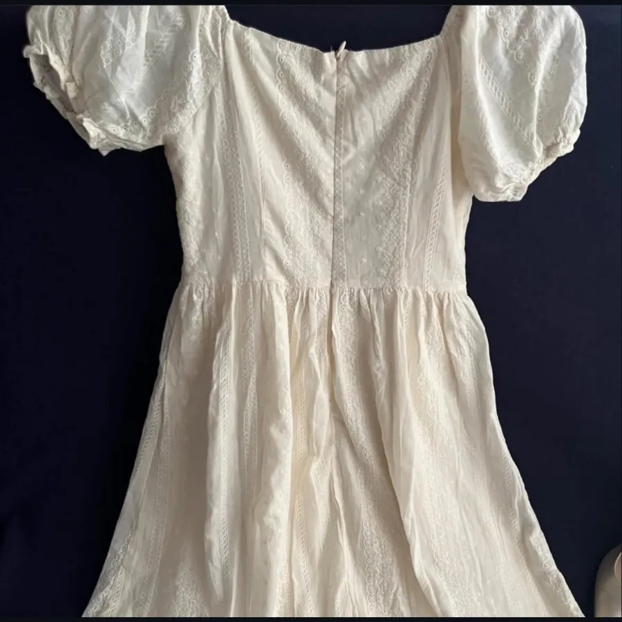 پیراهن عروسکی خامه دوزی