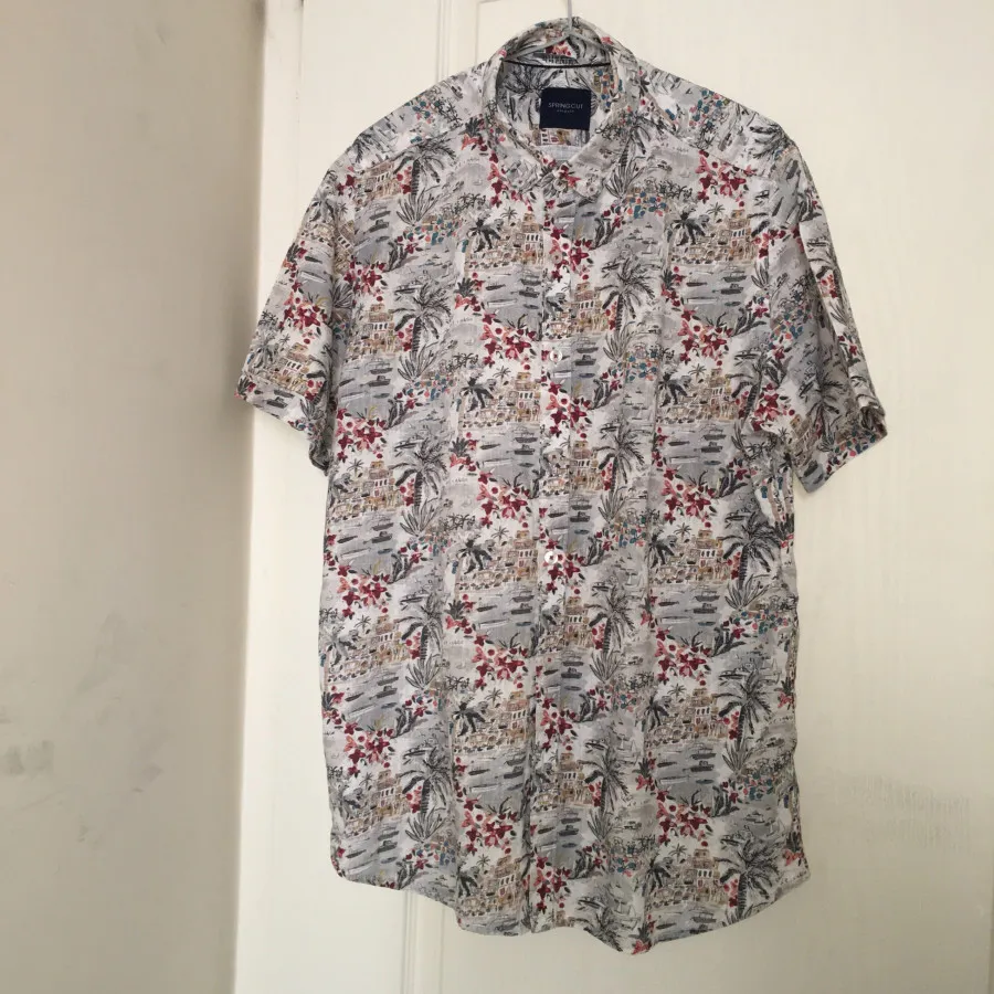 پیرهن اسپرت طرح ساحلی