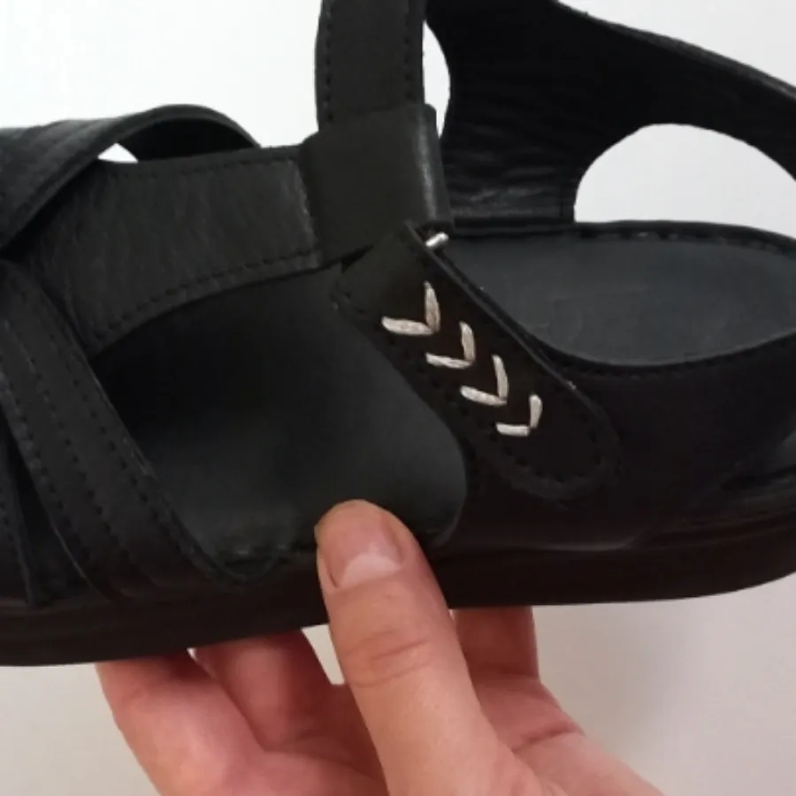 صندل چرم ترک