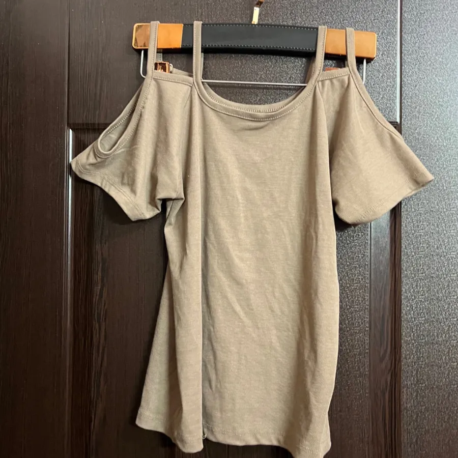 بلوز کشی شیک کاملا نو