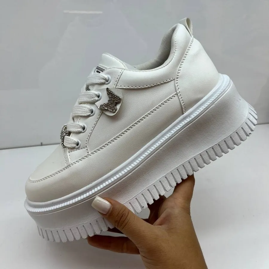 کتونی لژدار بند پروانه ای