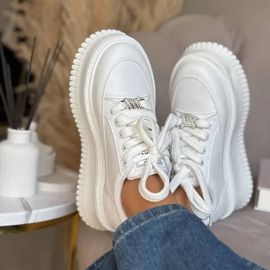 کتونی لژدار بند پروانه ای