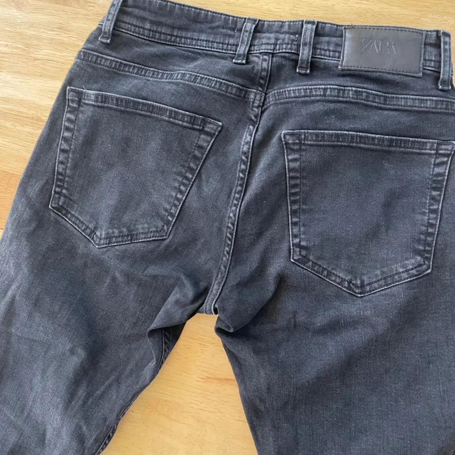 شلوار جین ذغالی zara