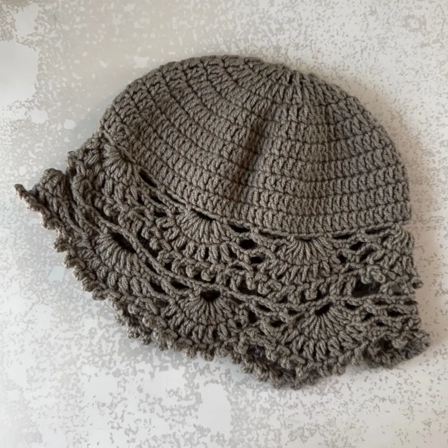 کلاه دست بافت