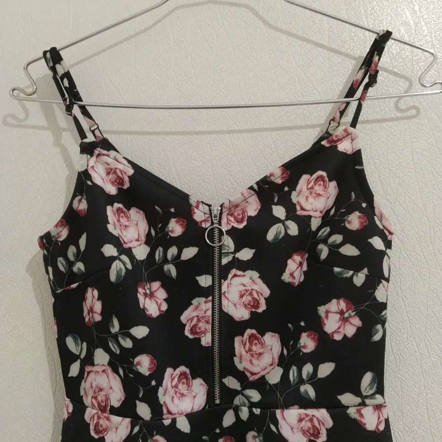 پیراهن تالی وایل