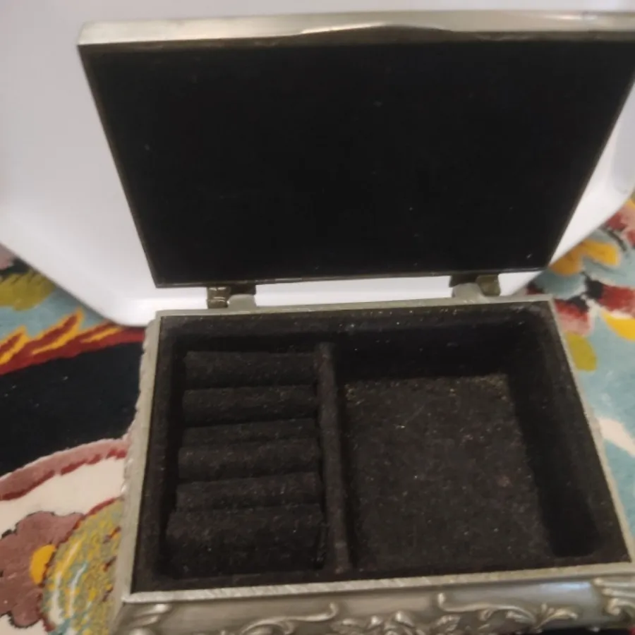 جعبه جواهر کووچک