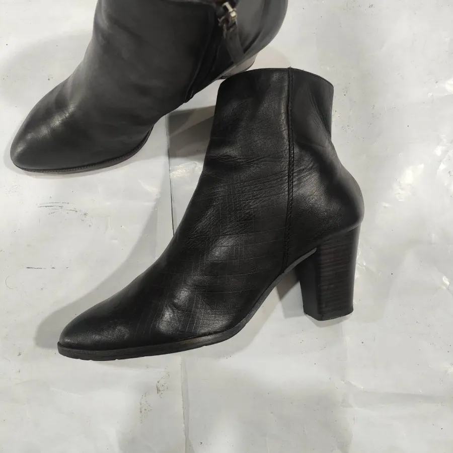 بوت زنانه اورجینال