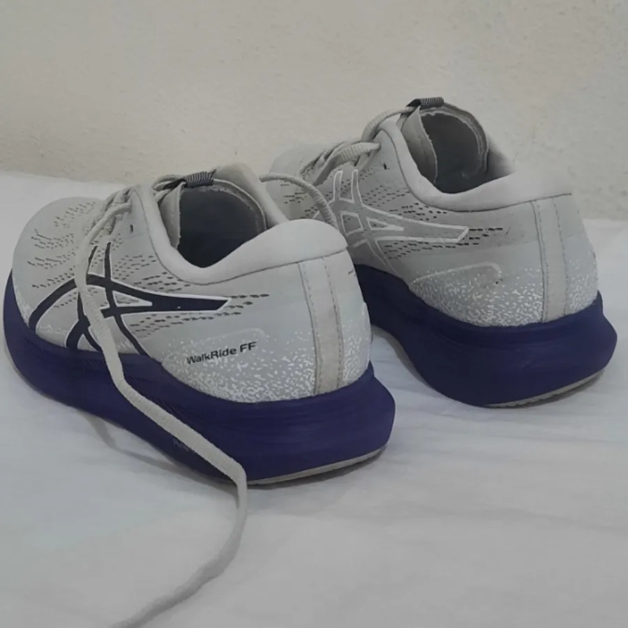 کتونی اسیکس