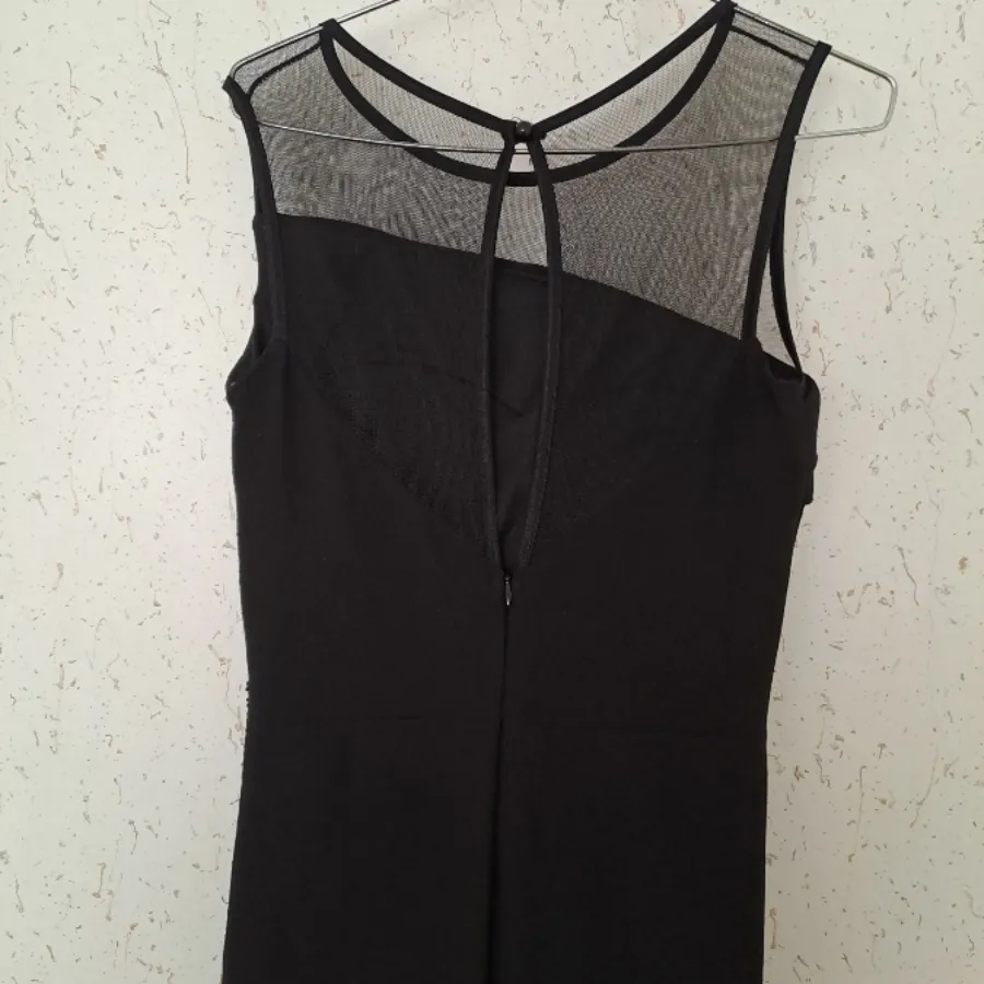 پیراهن مشکی