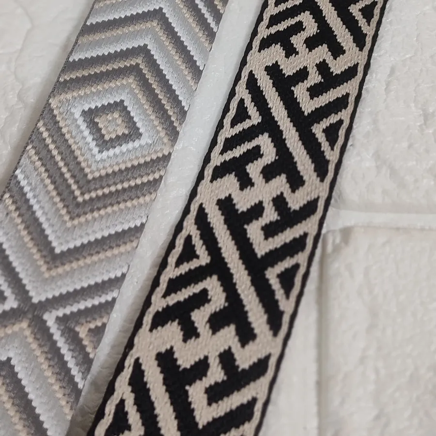 بند برزنتی طرحدار