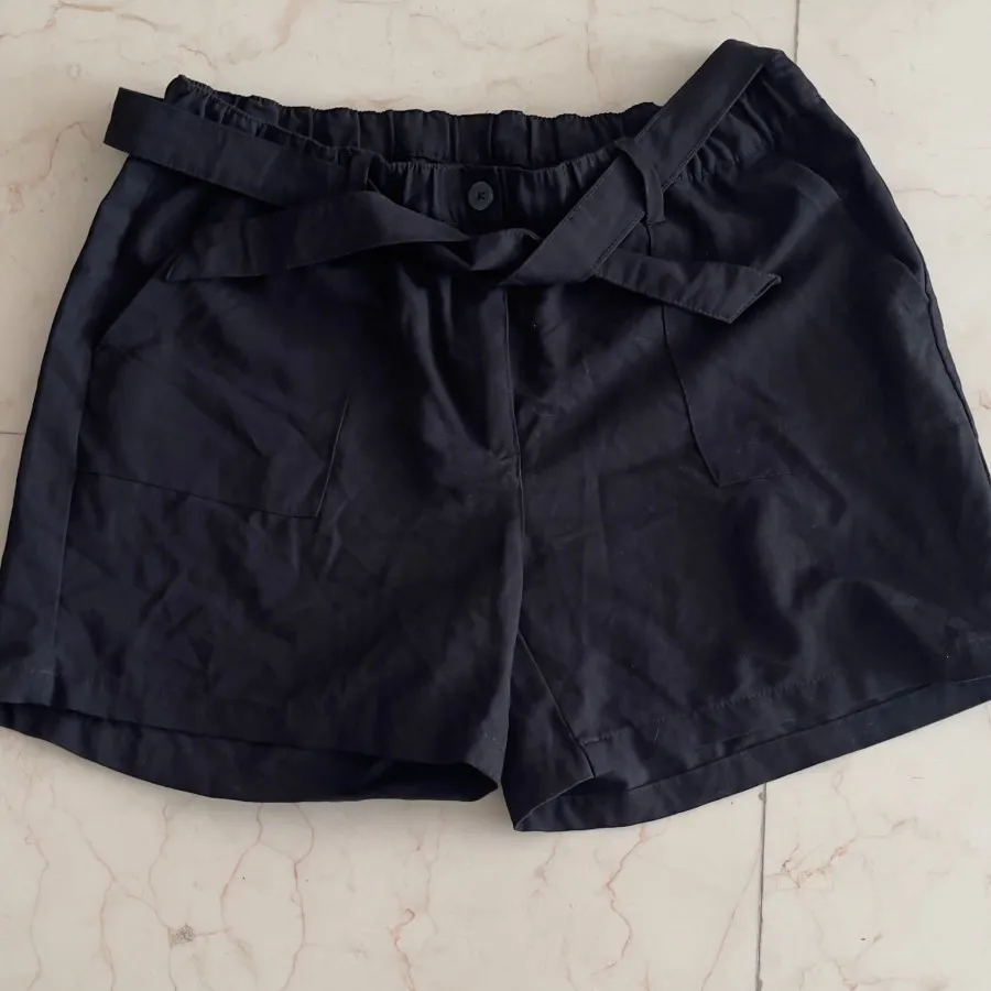 کراپ ورزشی به همراه شورتک