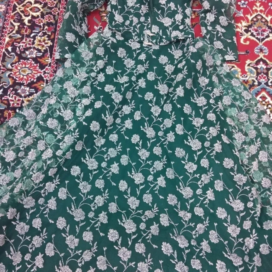 لباس مجلسی پارچه آدامسی