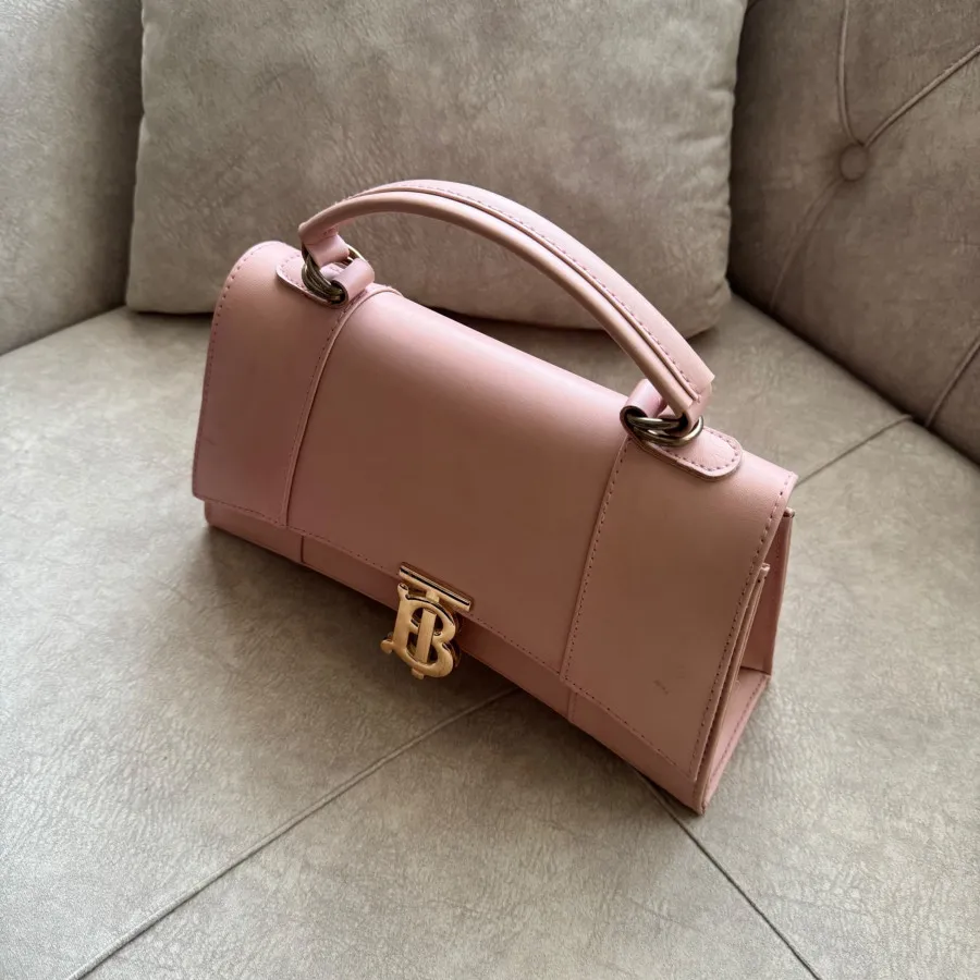 کیف بالنسیاگا صورتی